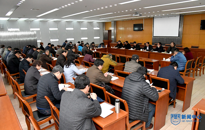 nEO_IMG_QCD_9056.jpg nEO_IMG_QCD_9056.jpg